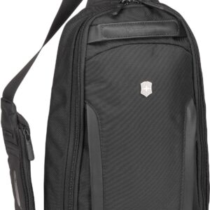 Die Bodybag von Victorinox ist aus strapazierfähigem Polyester. Sie ist mit einem herausnehmbaren Organizer und Tabletfach ausgestattet. Die perfekte Kombination aus Style und Funktionalität.